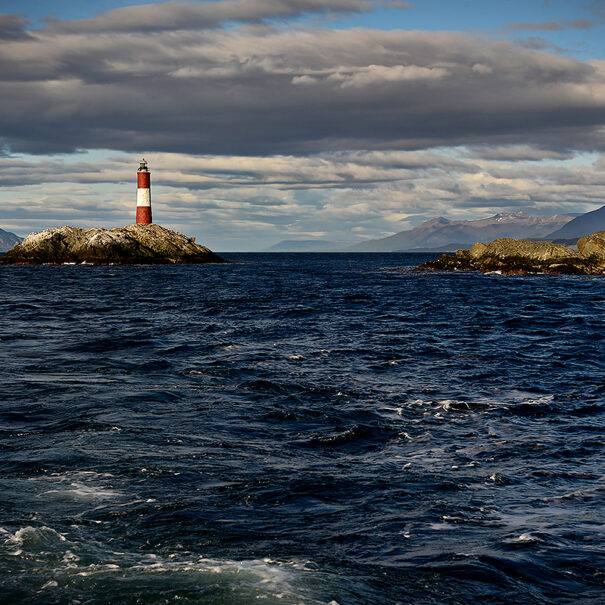 CANAL BEAGLE EN CATAMARAN